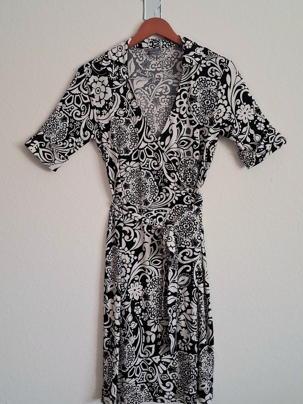 Anne Taylor Black & Cream Printed Wrap Dress